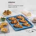 thumbnail image 4 of Bandeja para hornear KitchenAid, terciopelo azul, antiadherente, 33 x 46 cm, 4 of 7