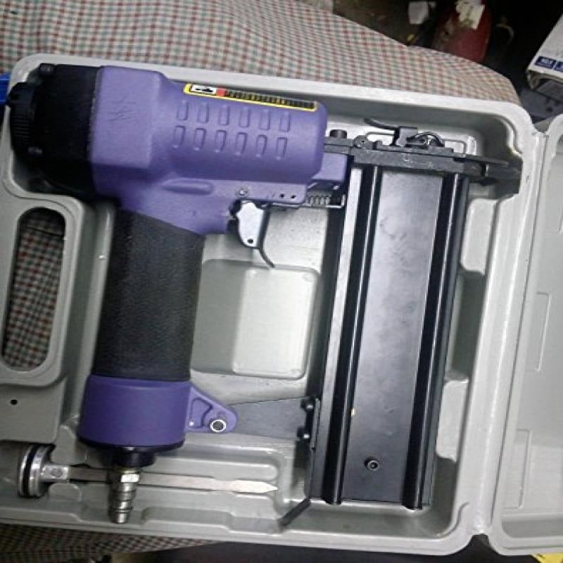 Central Pneumatic 18 Gauge Brad Nailer