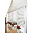 thumbnail image 2 of Store horizontal blanc avec chaînette en métal, 2 of 7