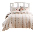 thumbnail image 3 of Juego de ropa de cama Benzara, 3 unidades, color King Cotton Floral, 3 of 6