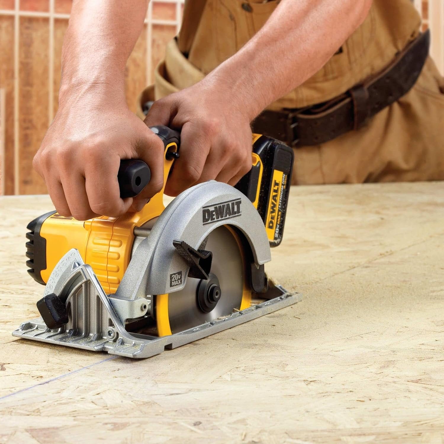 DEWALT 20V MAX 6 1 2 Inch Cordless Power Tool Saw Kit with 5.0 Ah Li Ion Battery and Charger DCS391P1 Walmart