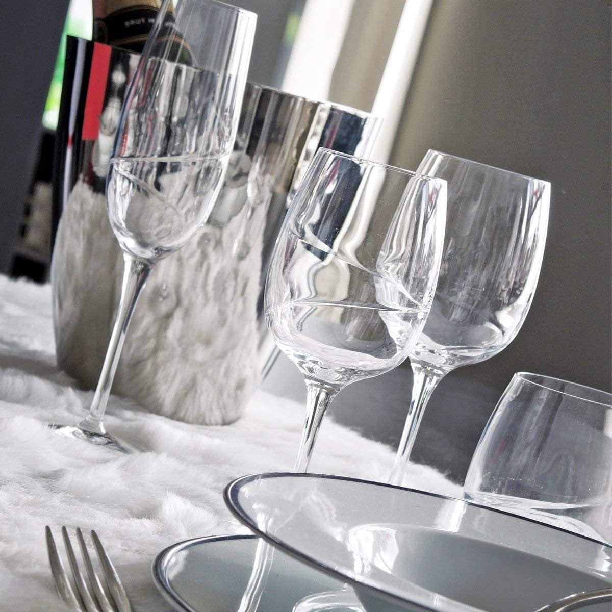 Luigi Bormioli Aero 8 oz Flutes Sparkling Wine Glasses, Set of 6, Clear