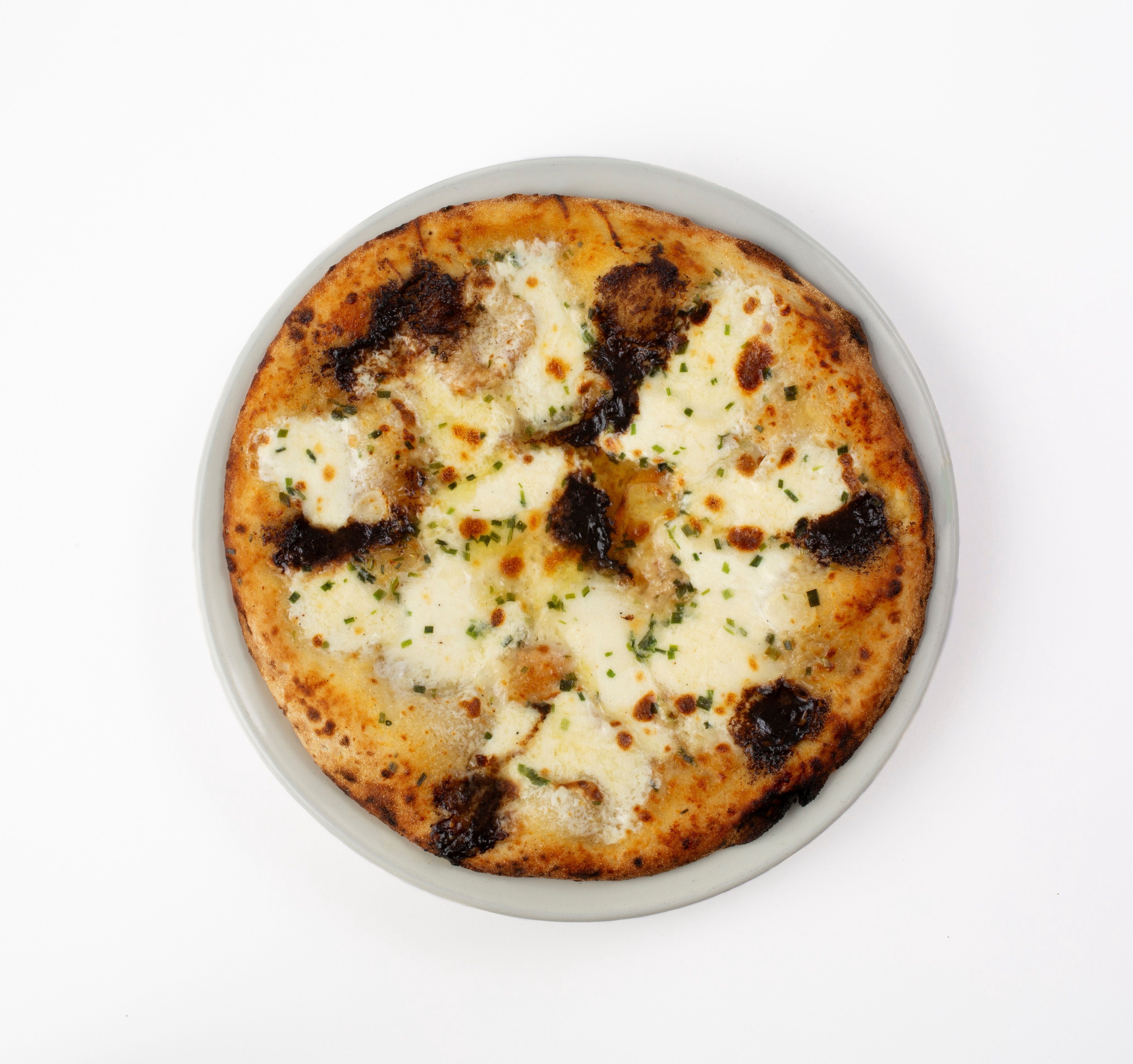 Katie's Black Garlic Pizza, Frozen