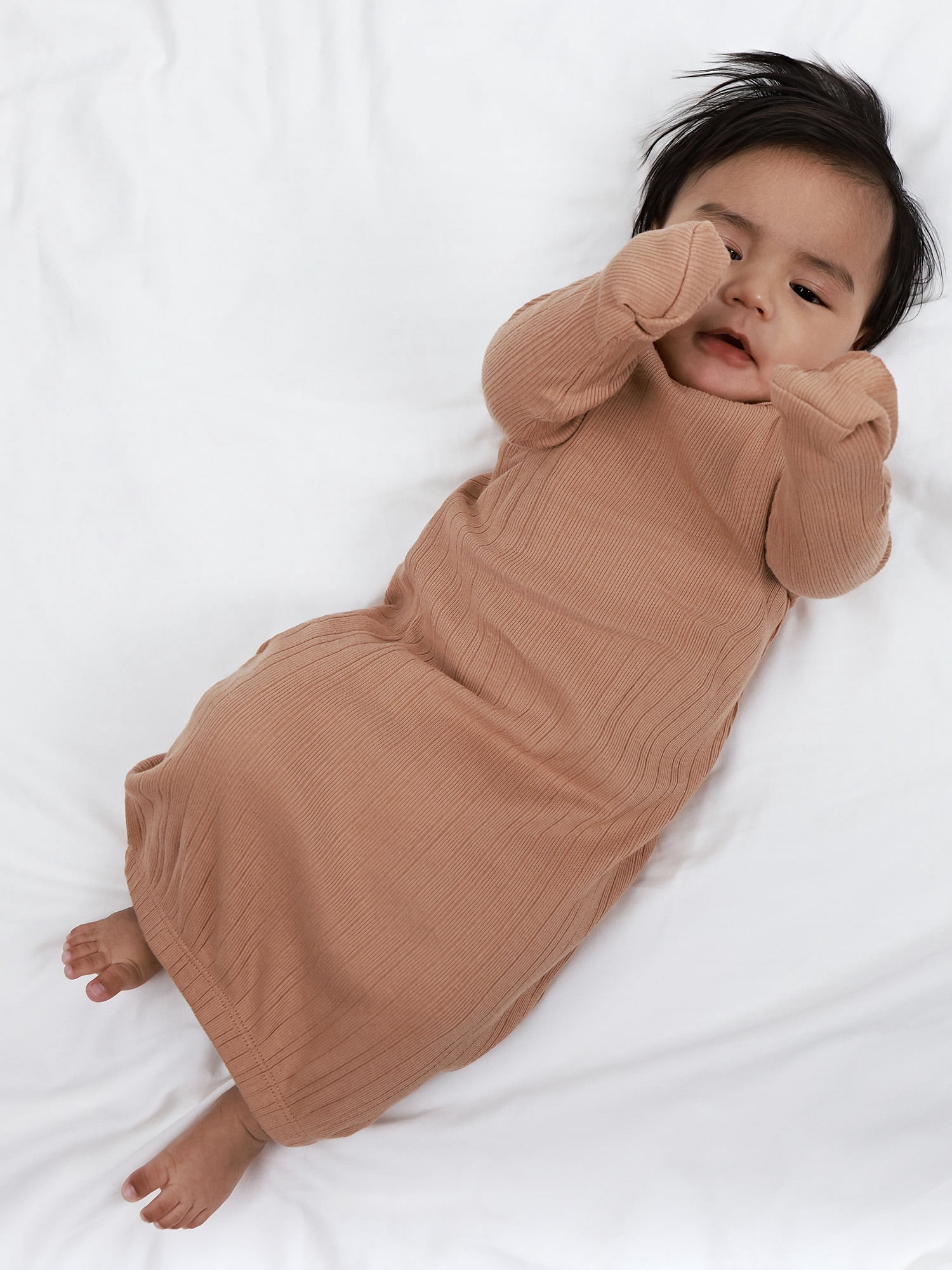 Gerber Baby Neutral Long Sleeve Gowns, 3-Pack, Sizes Newborn - 0/3 Months