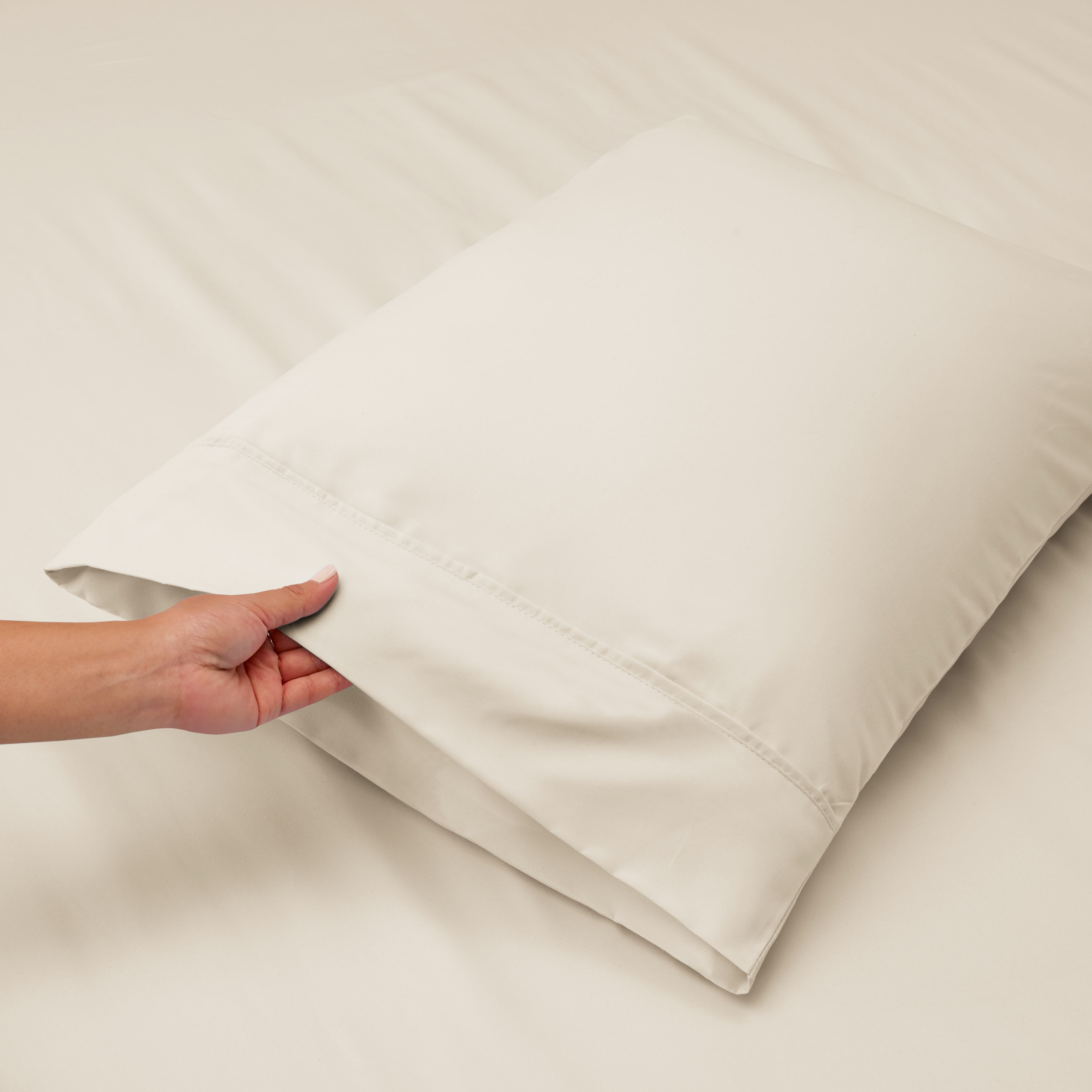 LammaLoe Extra Deep Pocket Full Sheets Set, 4 Piece, Fits 18"-24" Mattress, Breathable & Extra Soft Bed Sheets, Off White