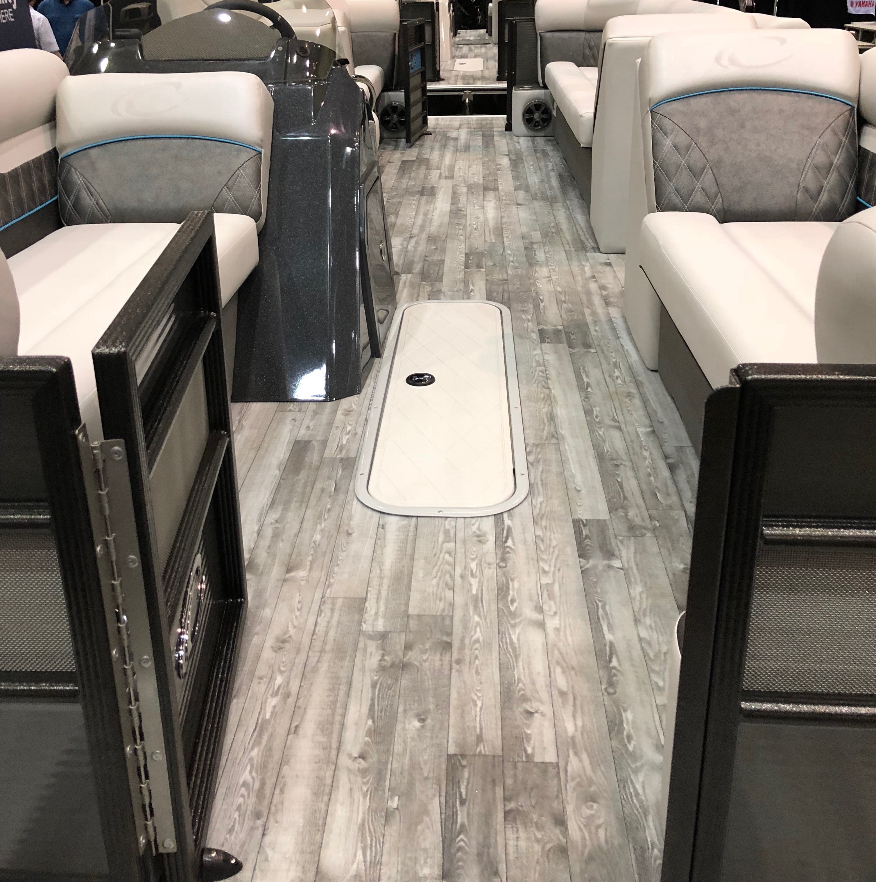 G-Floor Outdoor & Marine Vinyl Boat Flooring - 8.5' x 10' - Weathered Teak & Dark Holly Vertical Lines