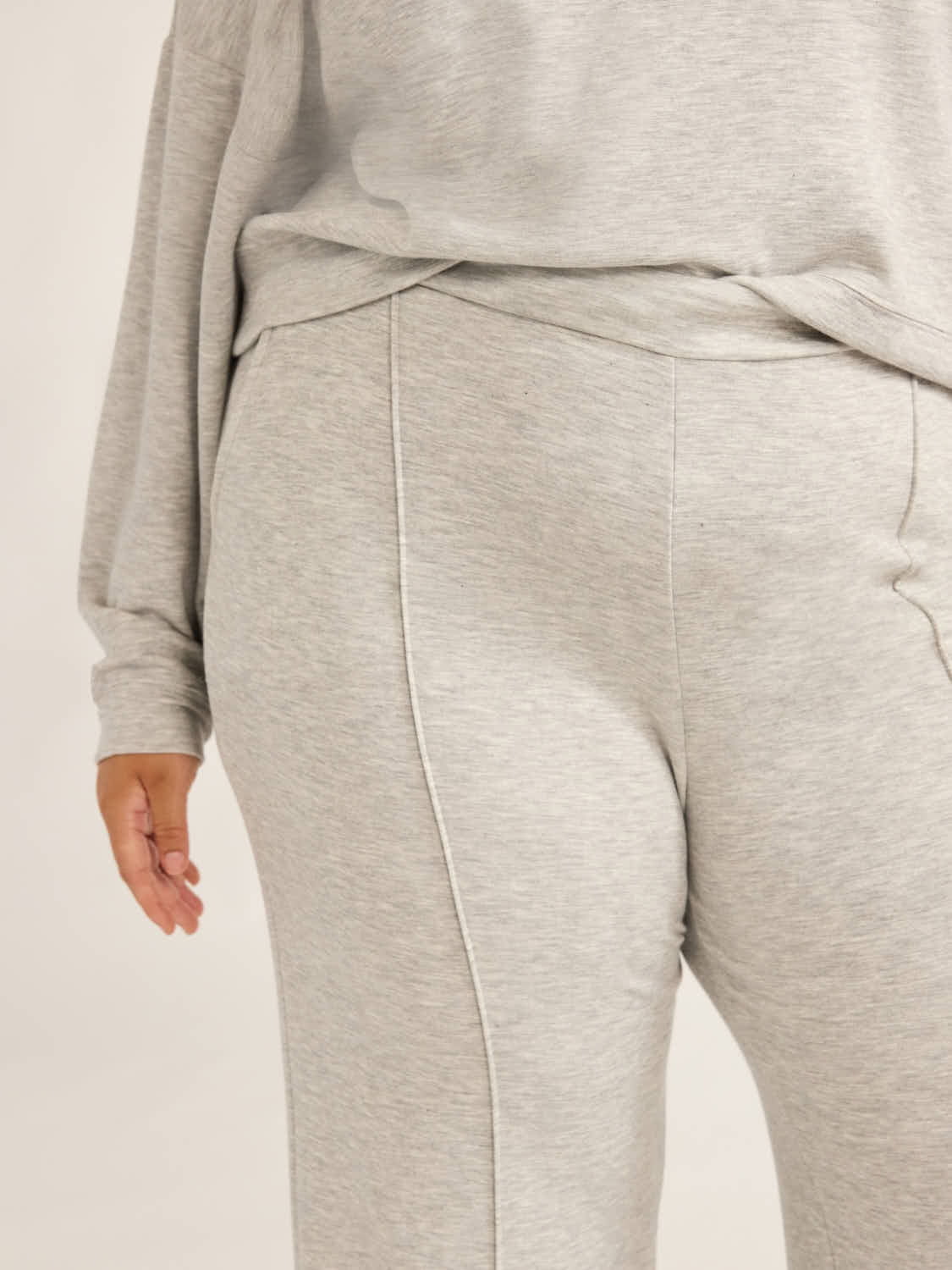 Scoop Women's and Women's Plus Ultimate ScubaKnit Seamed