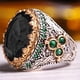 thumbnail image 1 of Nuevo anillo de lujo con incrustaciones de esmeralda para hombre, anillo de personalidad dominante Retro para asistir a la joyería de fiesta de banquete Tan Jianjun unisex, 1 of 2
