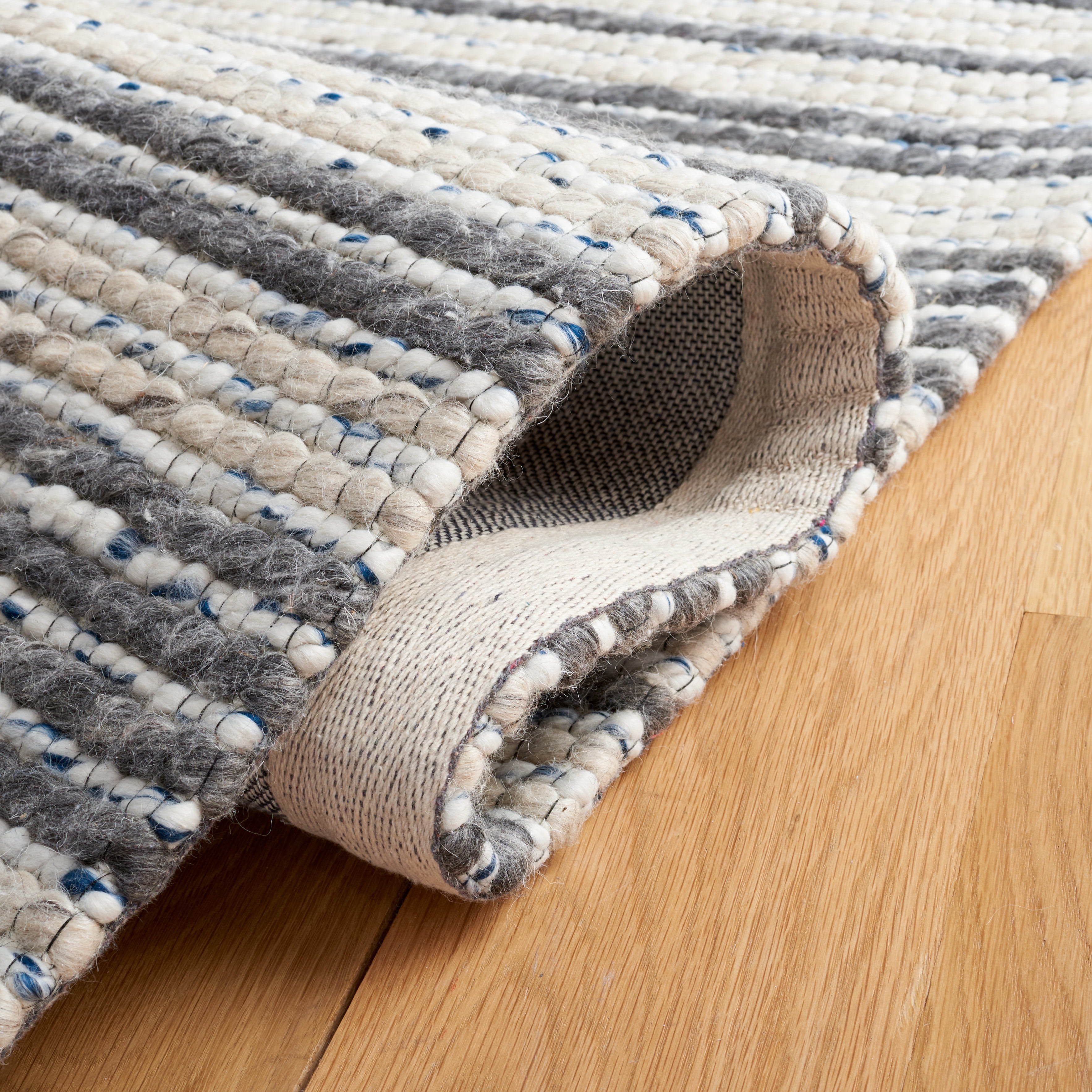 SAFAVIEH Marbella Neven Striped Area Rug, Ivory/Grey, 4' x 6'