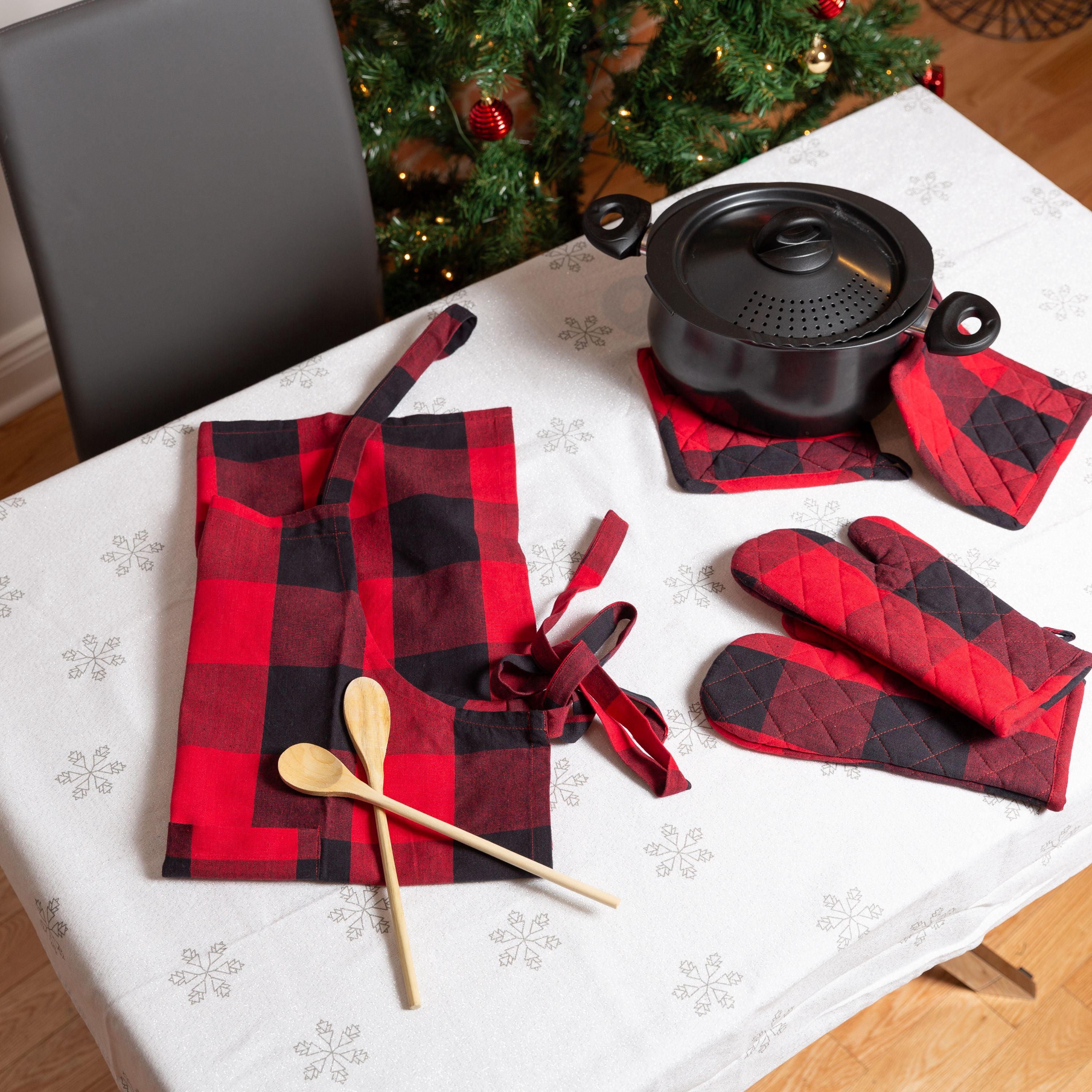 Fabstyles 100% Cotton Buffalo Check Apron