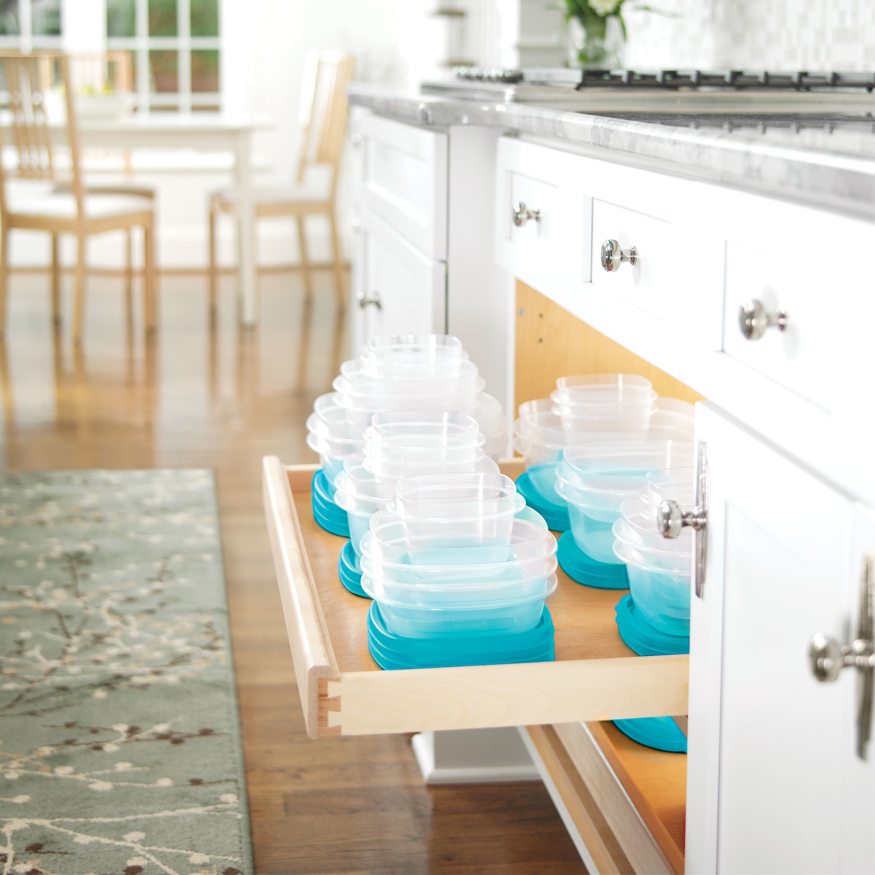 Rubbermaid Food Storage 38 Piece Set with Vent Easy Find Lids, Teal SPECIAL  ED.