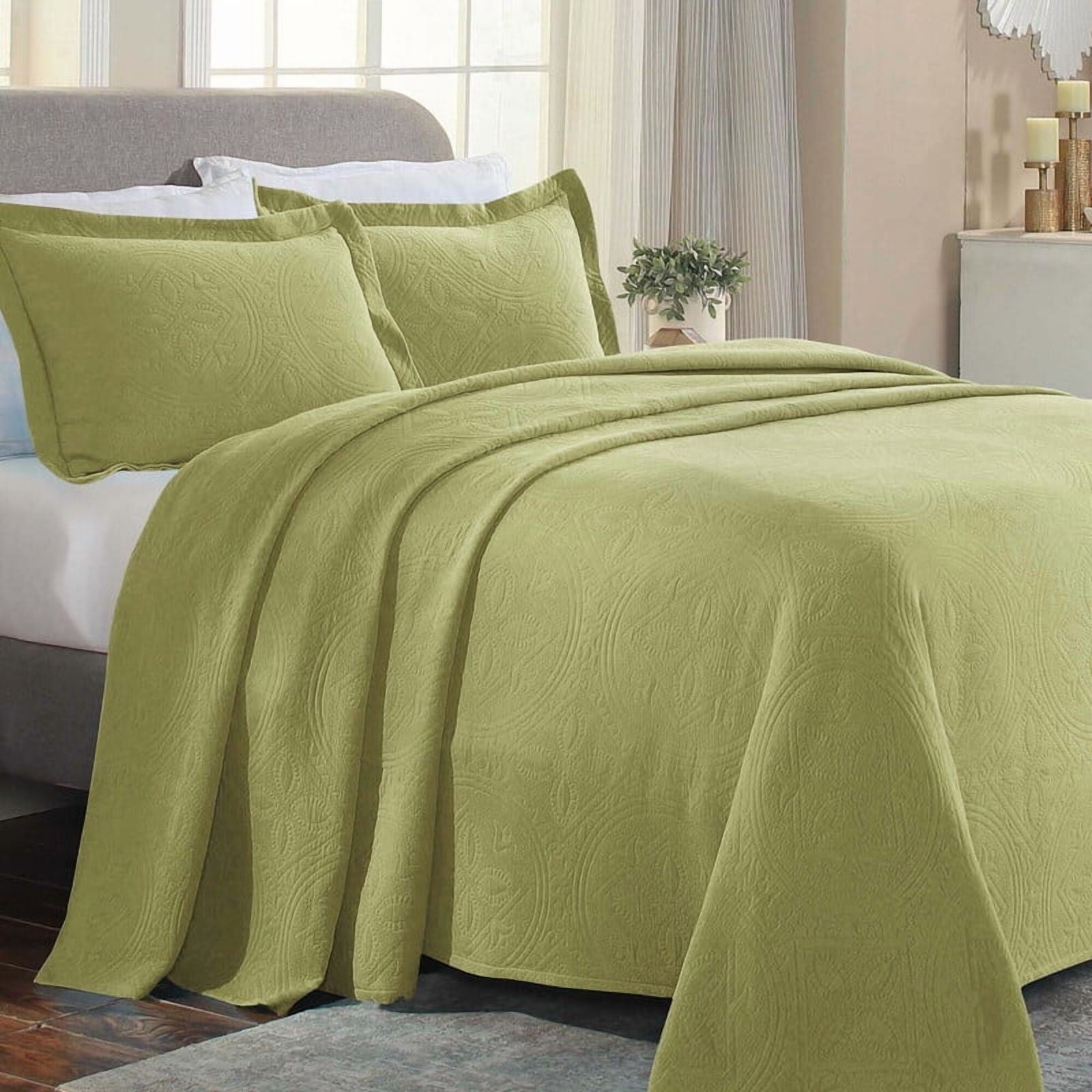 Superior Celtic Circle Cotton Bedspread and Sham Set, 3-Piece Decorative Breathable Bedspreads, Full, Sweet Pea