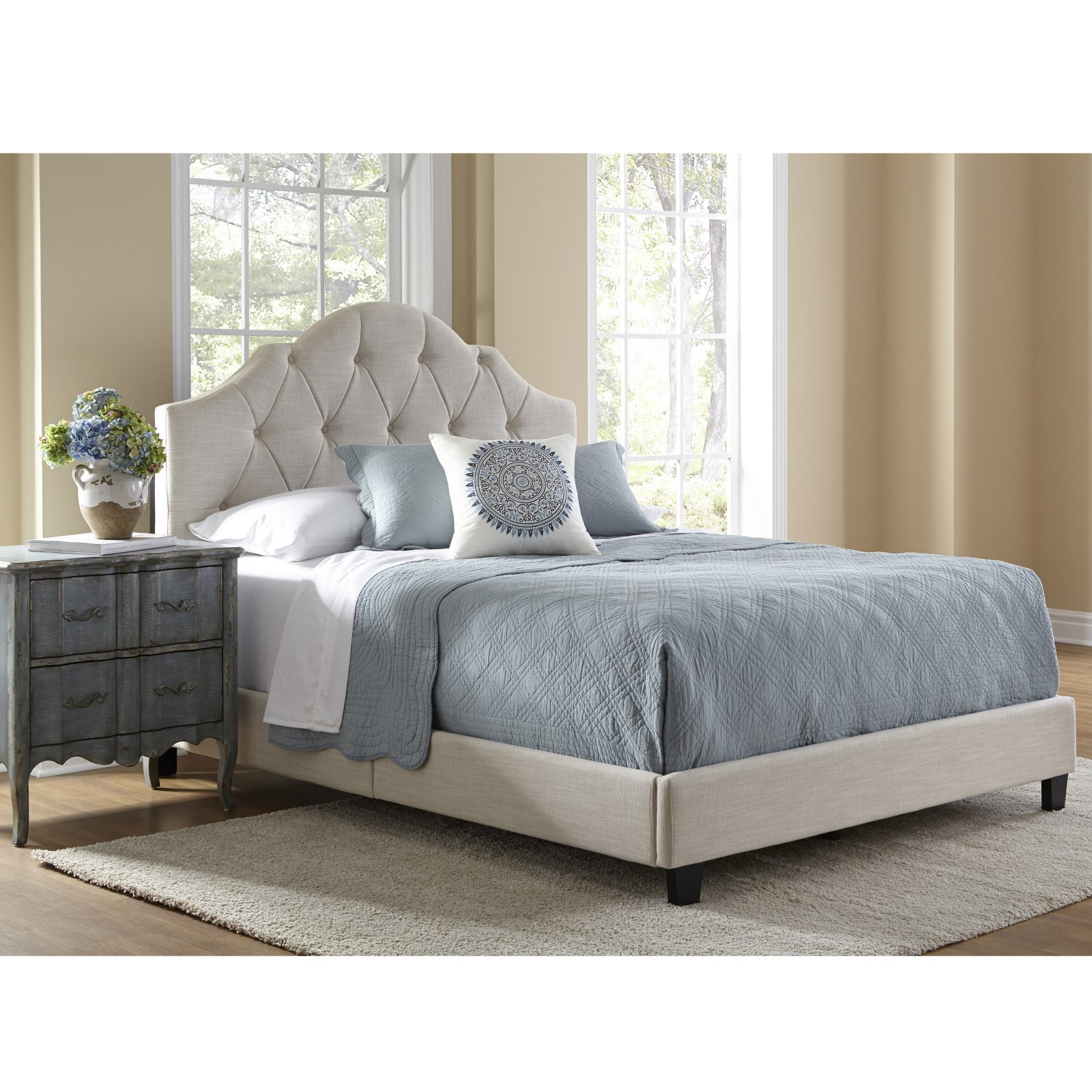 King All-In-One Scalloped Tufted Upholstered Bed in Linen White