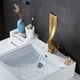 thumbnail image 5 of Grifo de lavabo, grifo de baño, diseño moderno y elegante, grifo de lavabo de latón dorado, rotación de 360 °, agua fría y caliente opcional, válvula de cerámica Vhermosa WLJ-4547, 5 of 5