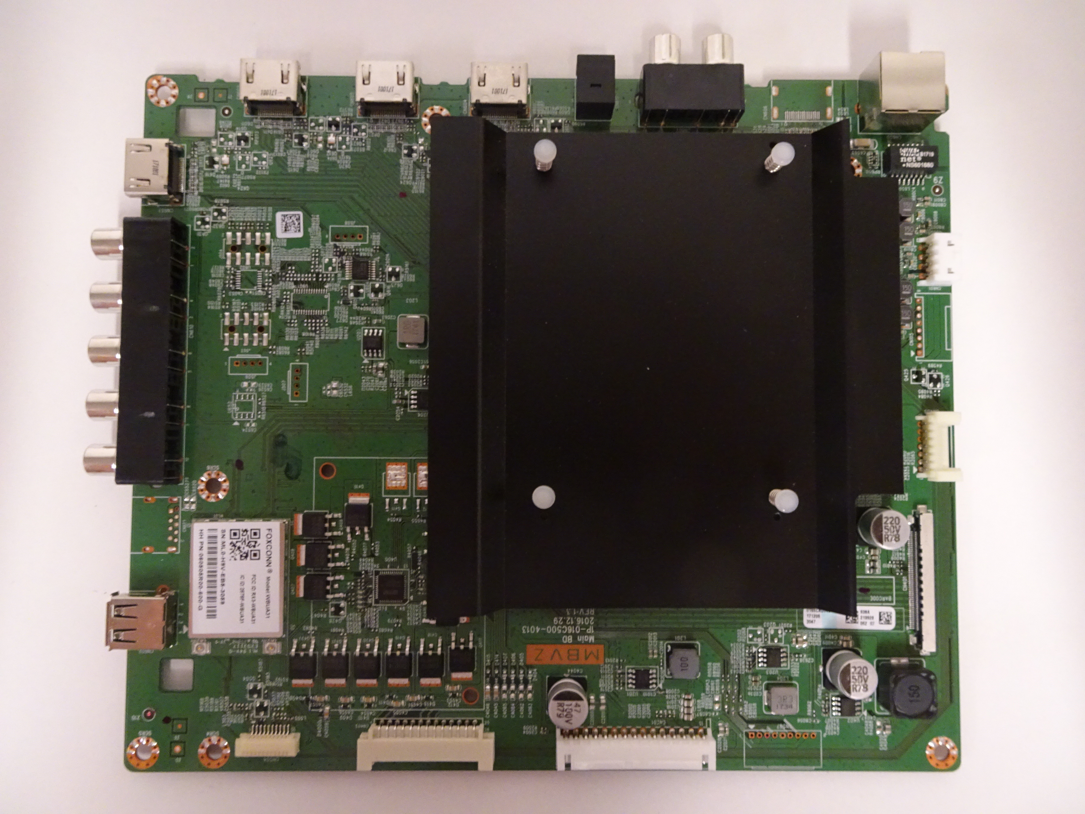 Vizio E70E3 Main Board (S700DUA3, 0165CAQ04E00) Y8387938S