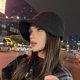 thumbnail image 3 of Gorra de béisbol de color sólido con forro de terciopelo ajustable para mujer, diseño con protección para las orejas, para exteriores e invierno., 3 of 8