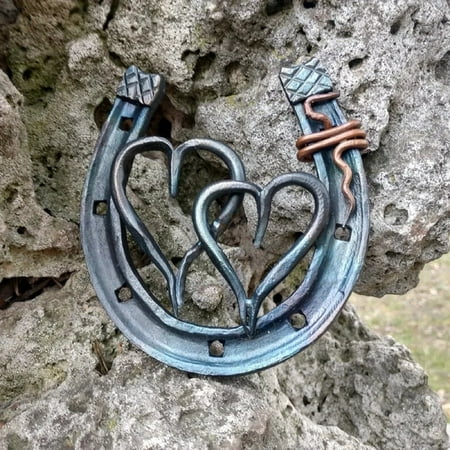 

Christmas Trees 5 Ft Love Horse Shoe Resin Courtyard Home Decoration Brings Good Luck Durable Resin Decoration Suitable For Wall Decoration Chandelier Parts Frame