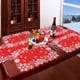 thumbnail image 5 of Tapete de mesa Simhomsen bordado con copos de nieve, color rojo navideño, 5 of 7