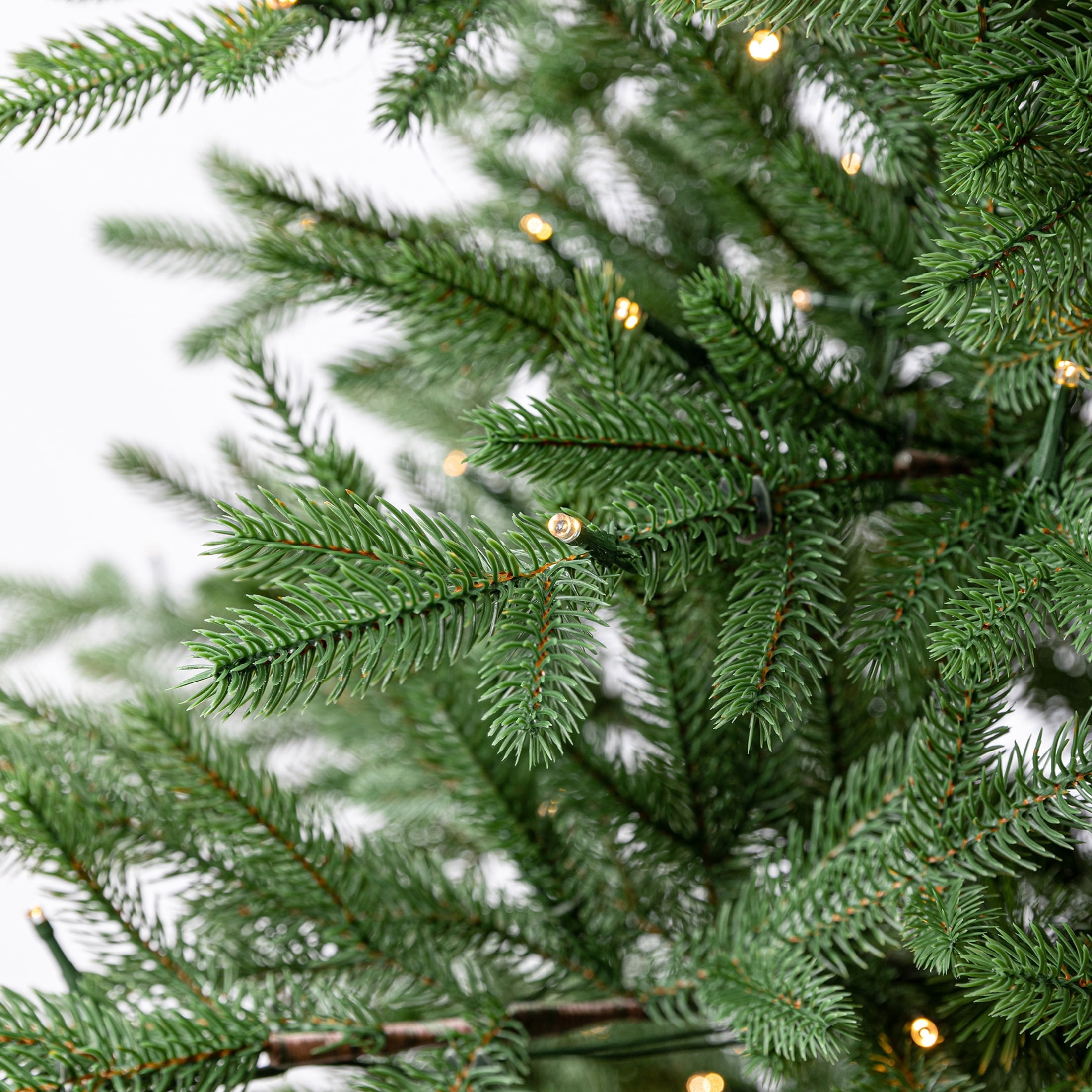 7.5' Pre-Lit Greenwich Fir Green Artificial Christmas Tree with LumaDazzle Color-Changing Twinkle LED Lights, Quick Set, and Stand, by Holiday Time