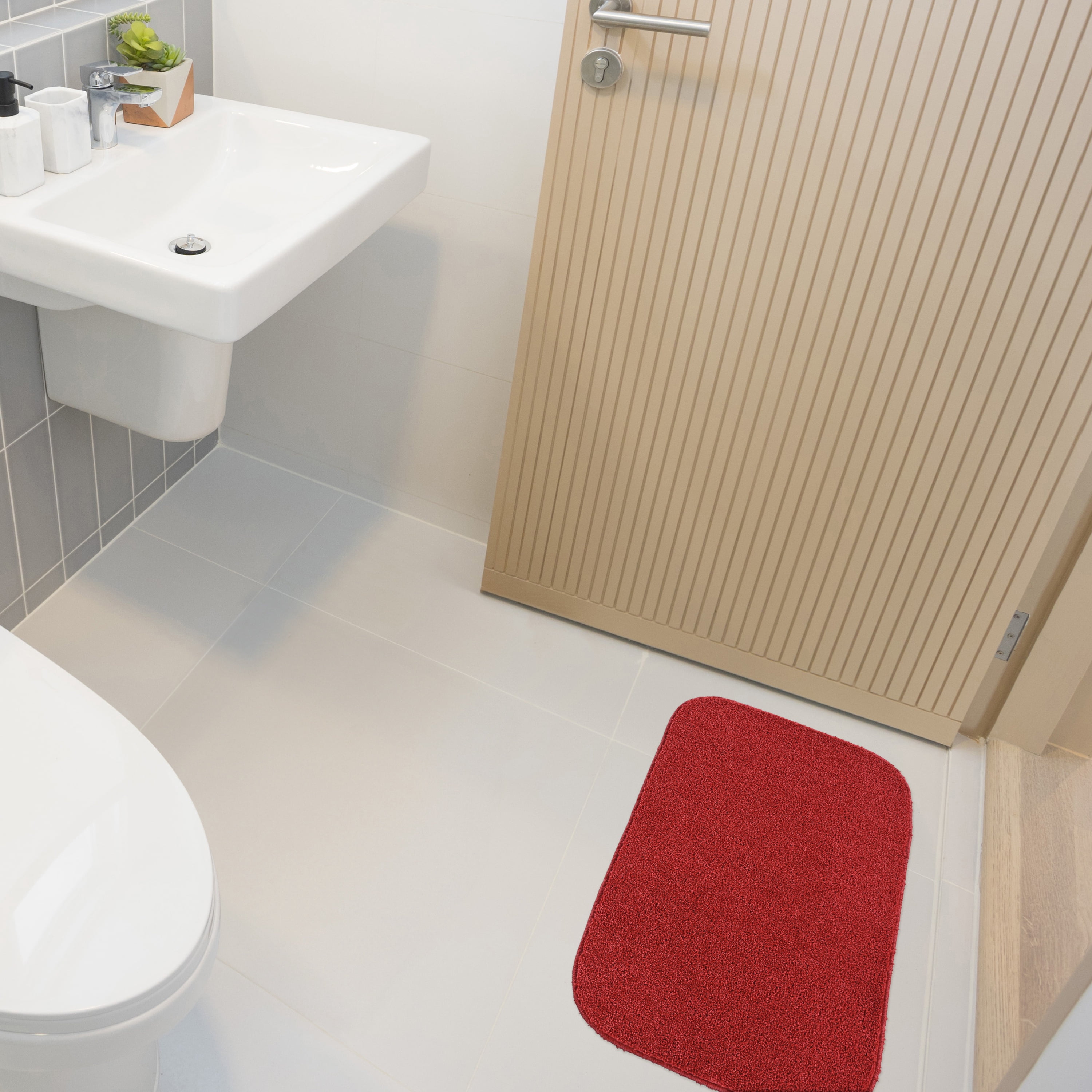 Garland Rug Sedona Washable Polypropylene Classic Red Bath Rug, 21" x 34"