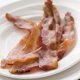 thumbnail image 4 of Estante para microondas para tocino o carne Nordic Ware, blanco, 10,8 cm, redondo, 4 of 5