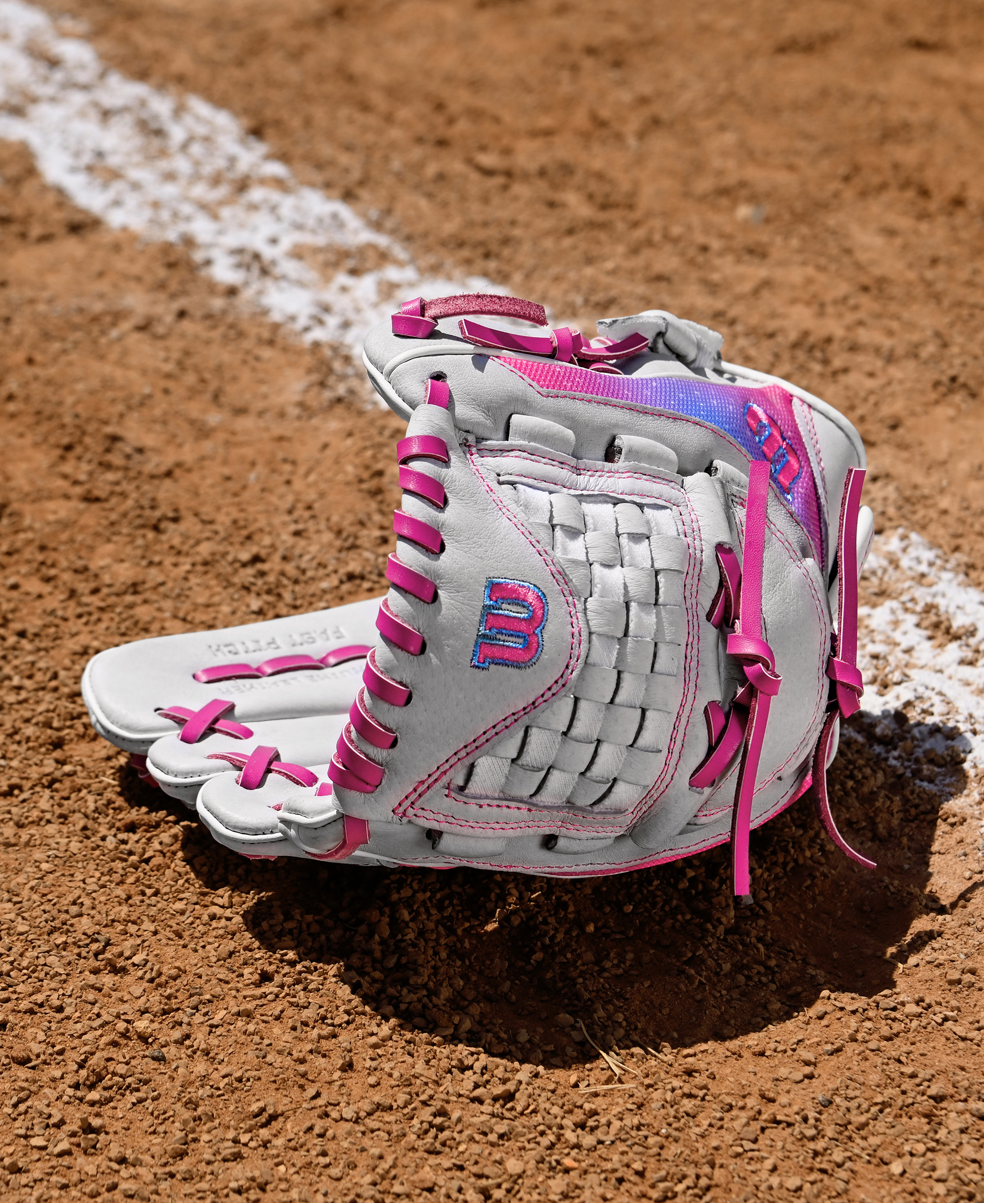 Wilson A440 Flash 12" Youth Fastpitch Softball Glove photo 6