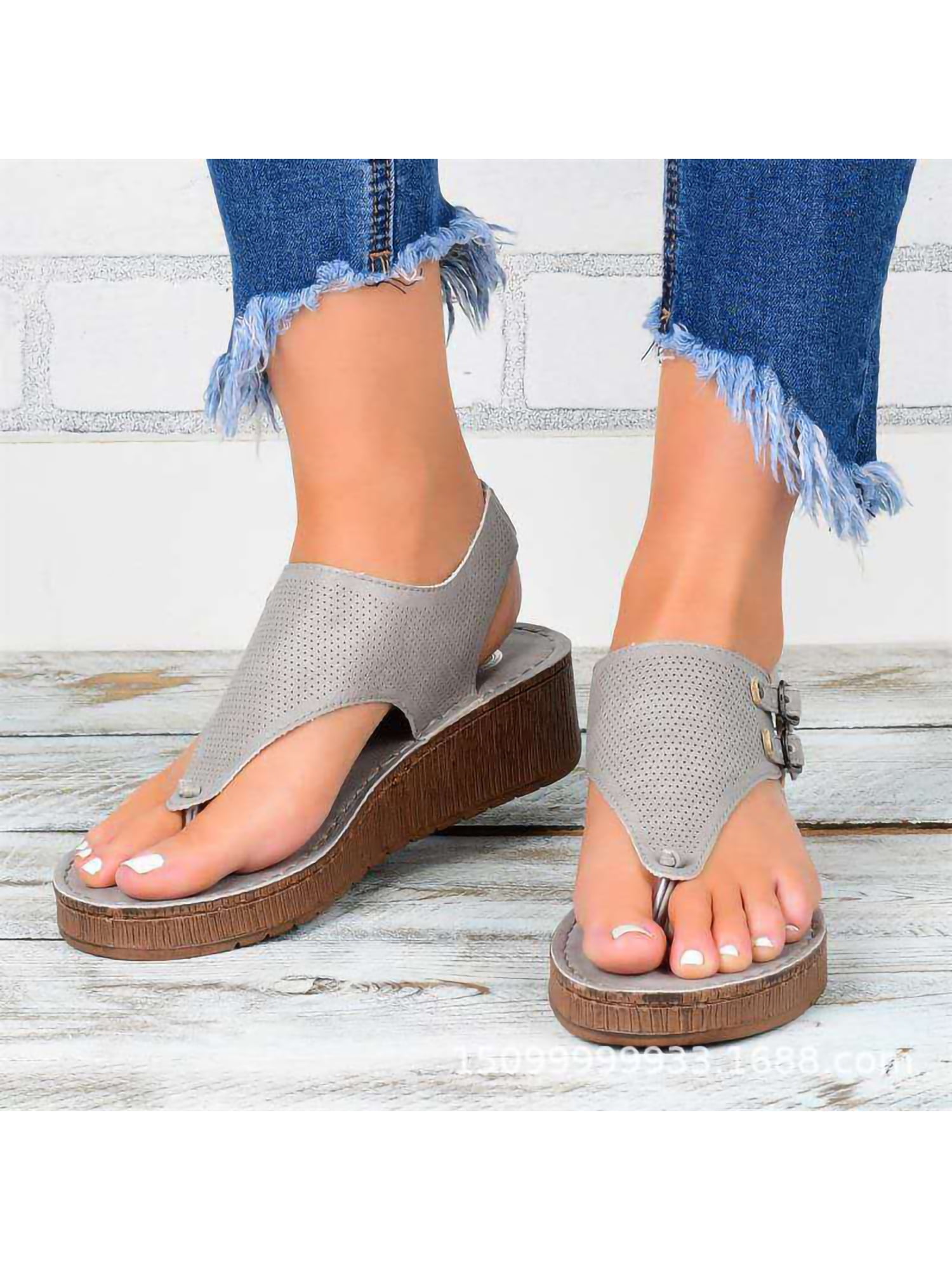 Daeful Flip Flops for Women Comfortable Arch Support Sandals Thong T-Strap  Casual Summer Wide Width Sandals