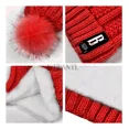 thumbnail image 4 of 3en1 Gorro Bufanda Guantes Cuello Invierno Para Frío Mujer, 4 of 6