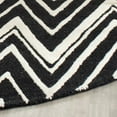thumbnail image 3 of Safavieh Cambridge 2'6" X 8' Tapis de Laine Touffeté à la Main, 3 of 5