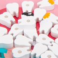 thumbnail image 4 of Juego de dentista de madera | Juguete de rol infantil de doctor con herramientas de extracción de dientes y tarjetas de rompecabezas | Juguete educativo para aprendizaje temprano, 4 of 6