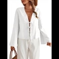thumbnail image 2 of Camisa Y2K para Mujer, Blusa con Mangas Acampanadas y Cuello en V, Estilo Casual. S, 2 of 8