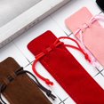 thumbnail image 3 of Estuche de terciopelo con cordón para bolígrafos, bolsa de tela para lápices, almacenamiento de bolígrafos, regalos para estudiantes, 5 colores, 5 unidades por juego, 3 of 4