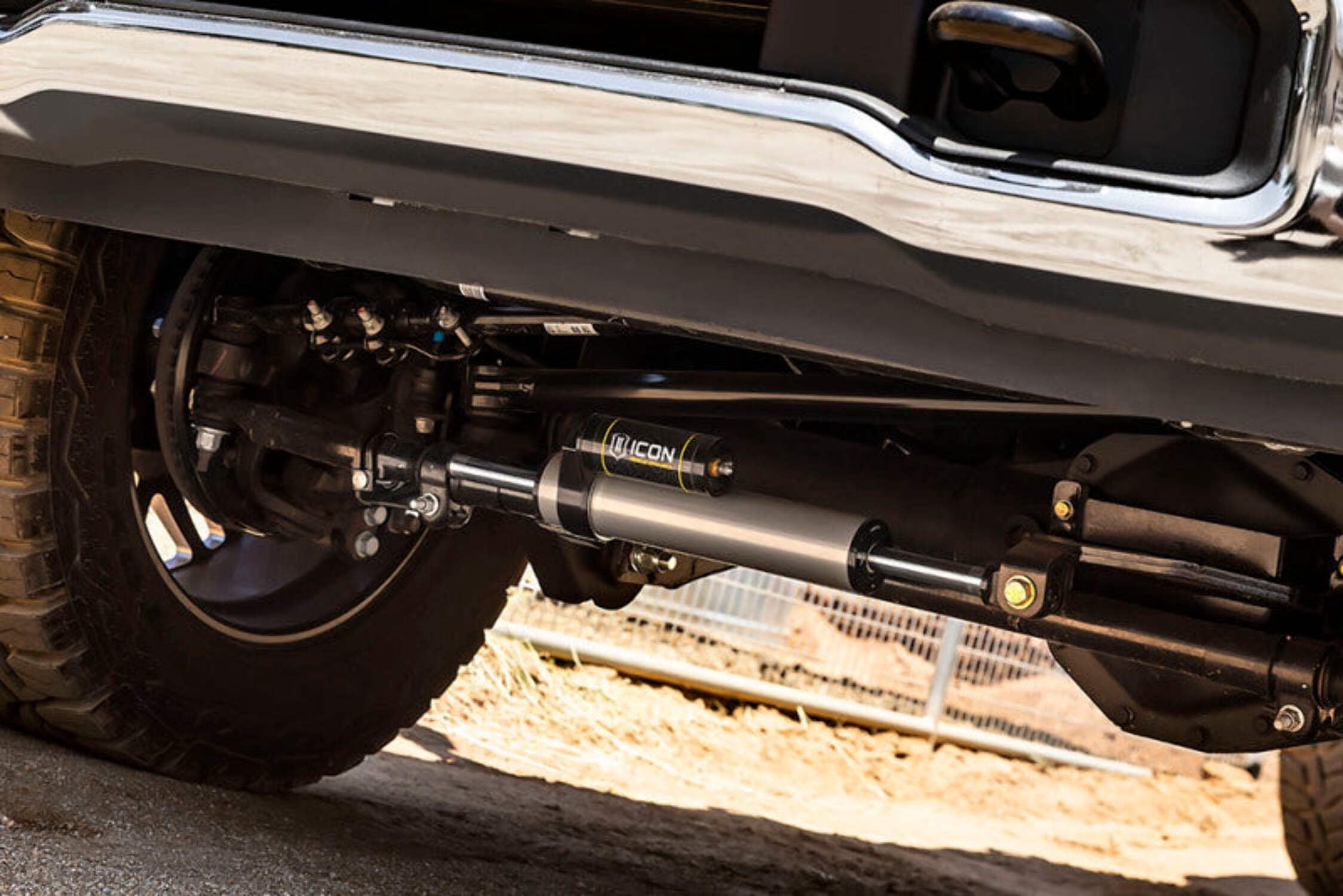 Icon 05-24 Ford F-450/F-550 2.5 PB Centerline Stabalizer Kit