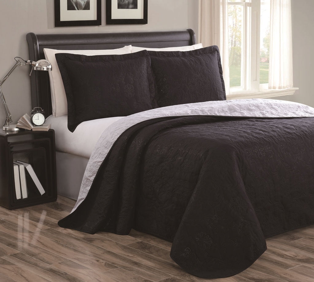 Cressida Plum Gray Reversible Bedspread Quilt Set Com