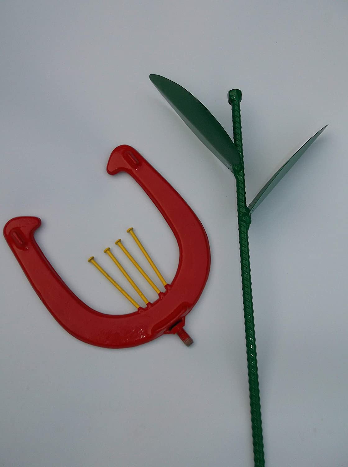 Red Horseshoe Flower, Horseshoe Garden Art, Metal Yard Art
