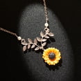 thumbnail image 3 of Colgante de girasol dorado para mujer, collar largo con rama y colgantes de hojas chapadas, 3 of 4