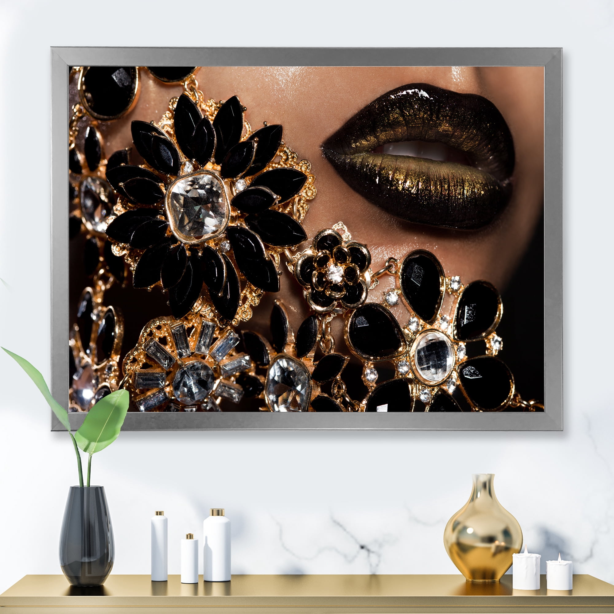 Designart 'Woman Lips With Golden Jewelry' Modern Framed Art Print