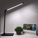 thumbnail image 2 of Lámpara LED de escritorio inalámbrica con carga USB, 5 modos de iluminación, ángulo de atenuación continua, lámpara ajustable para el cuidado de los ojos para el trabajo, el hogar y la Oficina, 2 of 7
