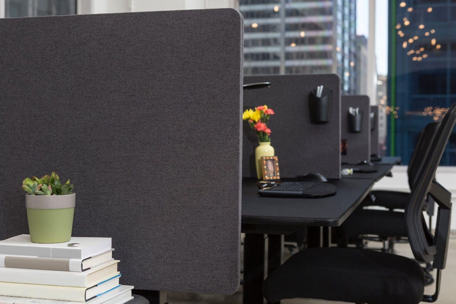 Luxor Récupère le Panneau de Confidentialité de Bureau de 48 Po de Largeur x 24 Po de Hauteur - Bleu