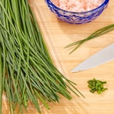 Fresh Chives, 0.5 oz Clamshell - Walmart.com