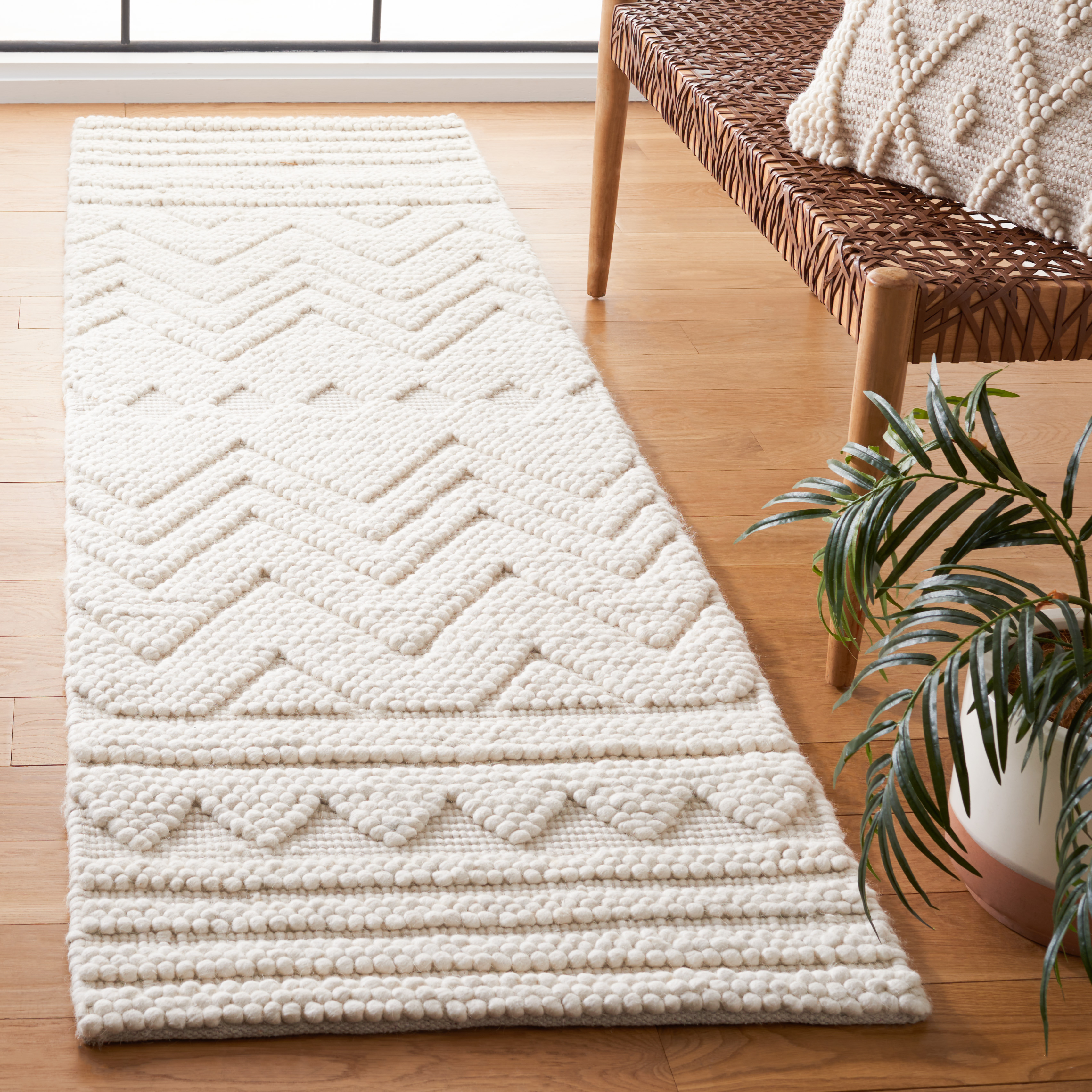 SAFAVIEH Natura Braylon Striped Runner Rug, Ivory, 2'3" x 8'