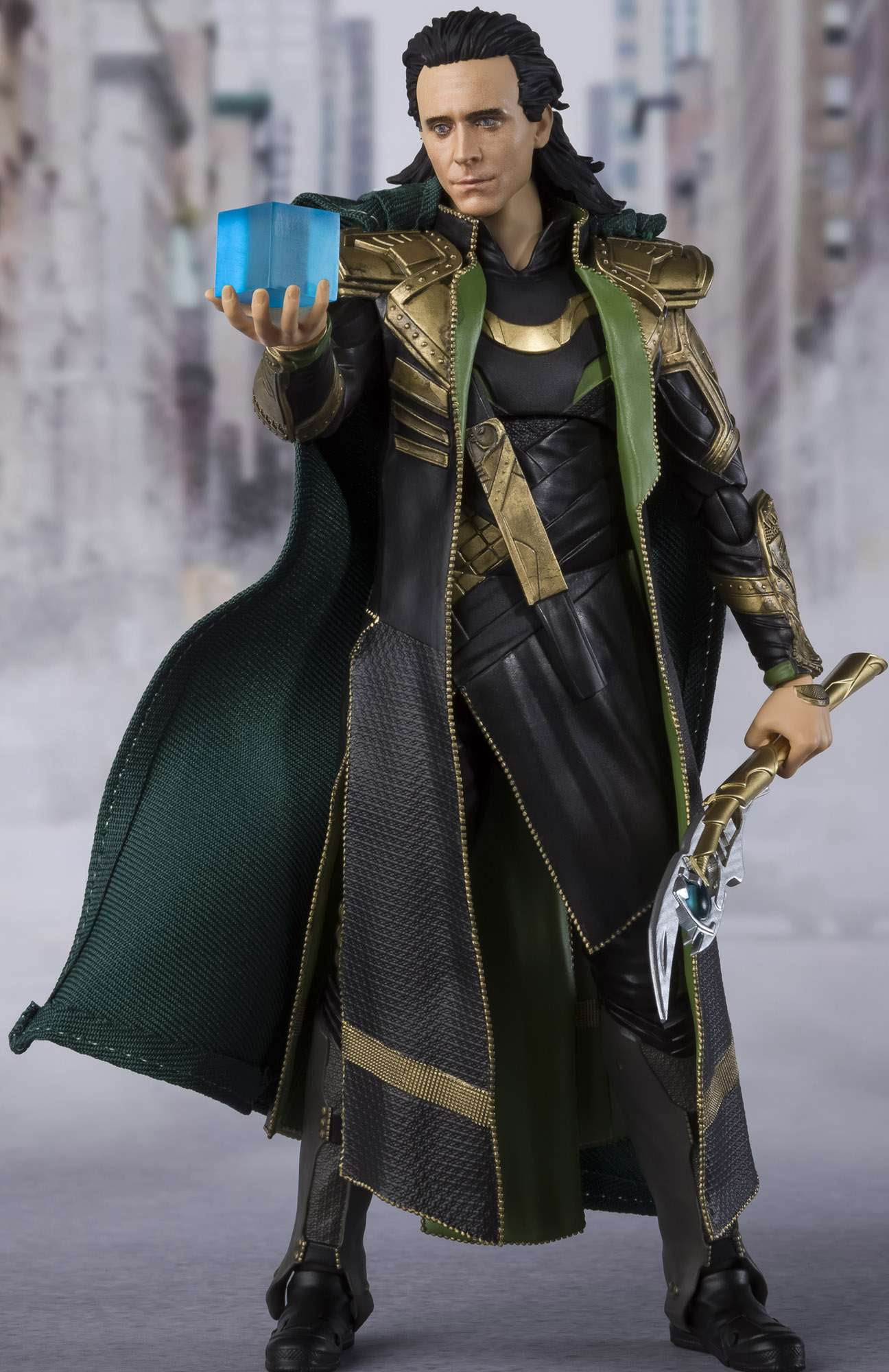 Bandai Avengers Loki S.H.Figuarts Action Figure
