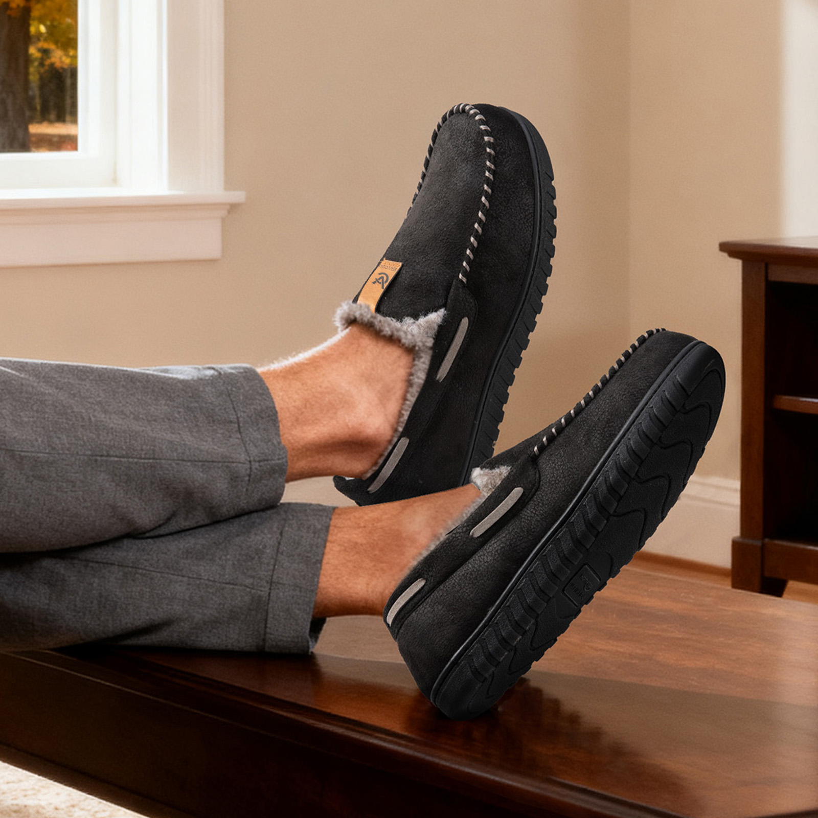 Vera Cosy Men's Classic Microsuede Moccasin Slippers photo 2