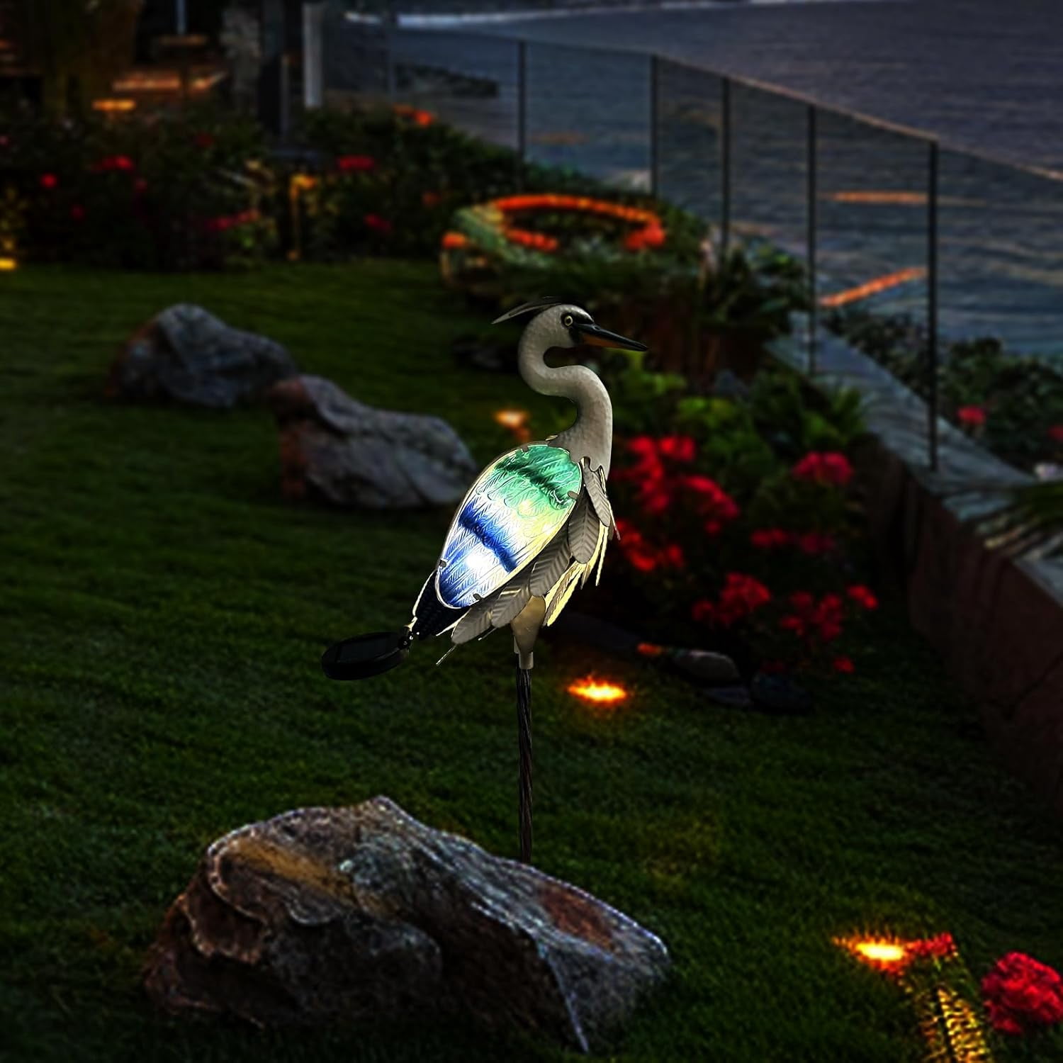 Solar Metal Crane Statue Garden Heron Sculpture, Glass Outdoor Heron Yard Art Coastal Ocean Bird Decor Lawn Ornament for Backyard Porch Patio Decor（24 Inch）