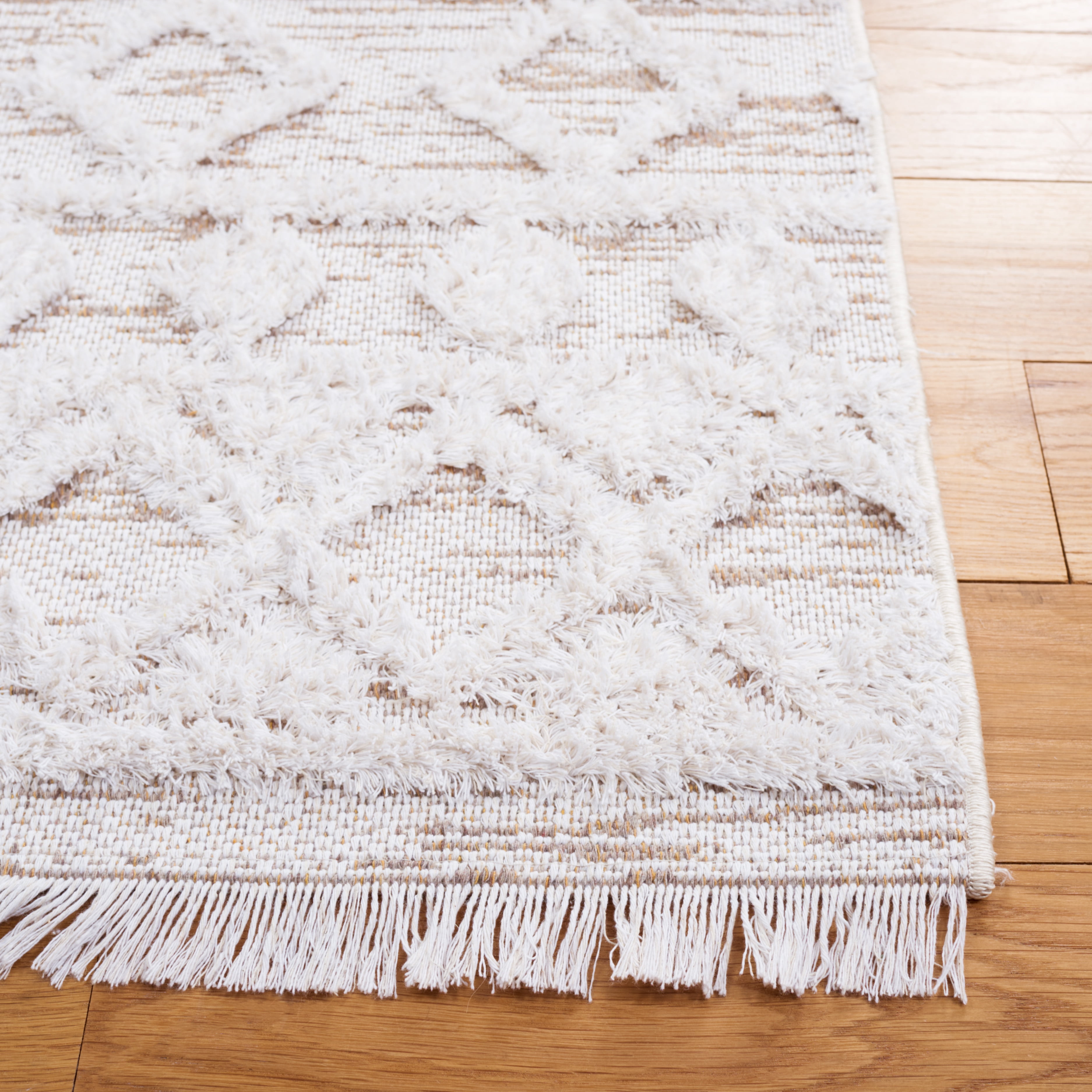 SAFAVIEH Augustine Cromwell Geometric Area Rug, Ivory/Beige, 9' x 12'
