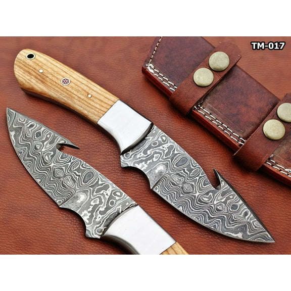 9.5" long Damascus steel Gut hook skinning knife, Full tang Rain drop pattern straight back blade, Natural Kow wood scale with steel bolster, includes Cow hide Leather sheath (Kow Wood)