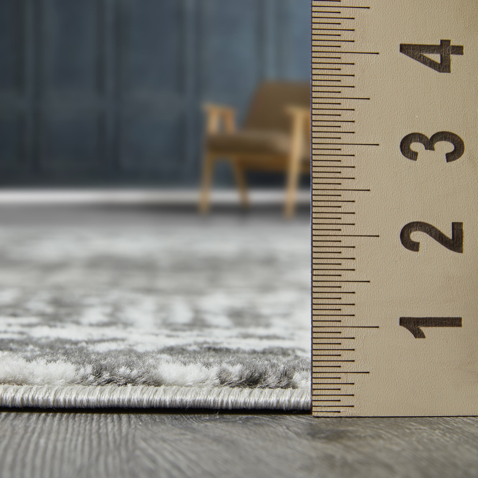 Loomaknoti Rhane Alenzi 4' x 6' Gray Abstract Indoor Area Rug