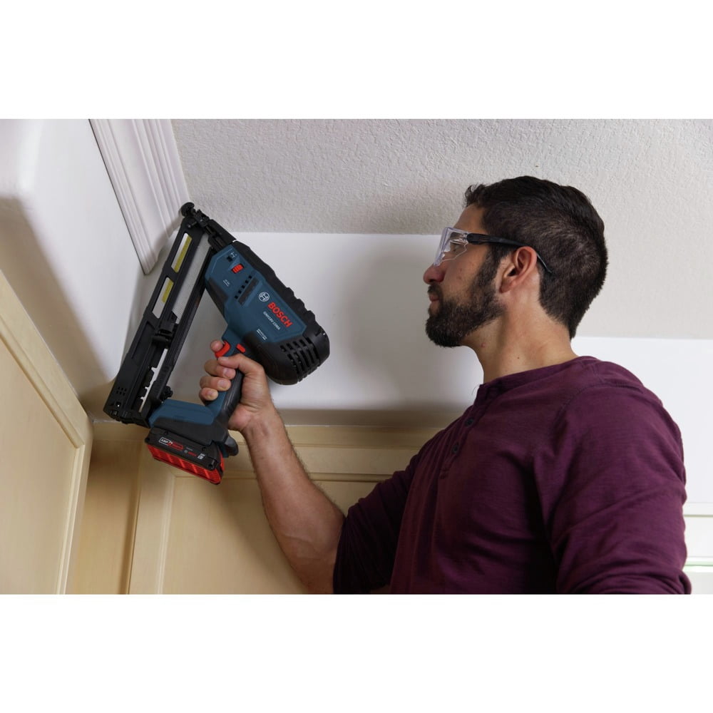 Restored Bosch GNH18V-15MAB12-RT 18V Lithium-Ion Brushless 15-Gauge Cordless Angled Finish Nailer Kit (2 Ah) (Refurbished)