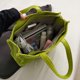 thumbnail image 2 of Bolso de mano de felpa Bolso casual Bolso borroso de color sólido Bolso de viaje (verde), 2 of 8