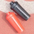thumbnail image 3 of Botellas mezcladoras de 600 ml, taza de agua deportiva, de plástico, portátil, a prueba de fugas, diseño elegante con múltiples opciones de color, botella de agua para fitness, 3 of 6